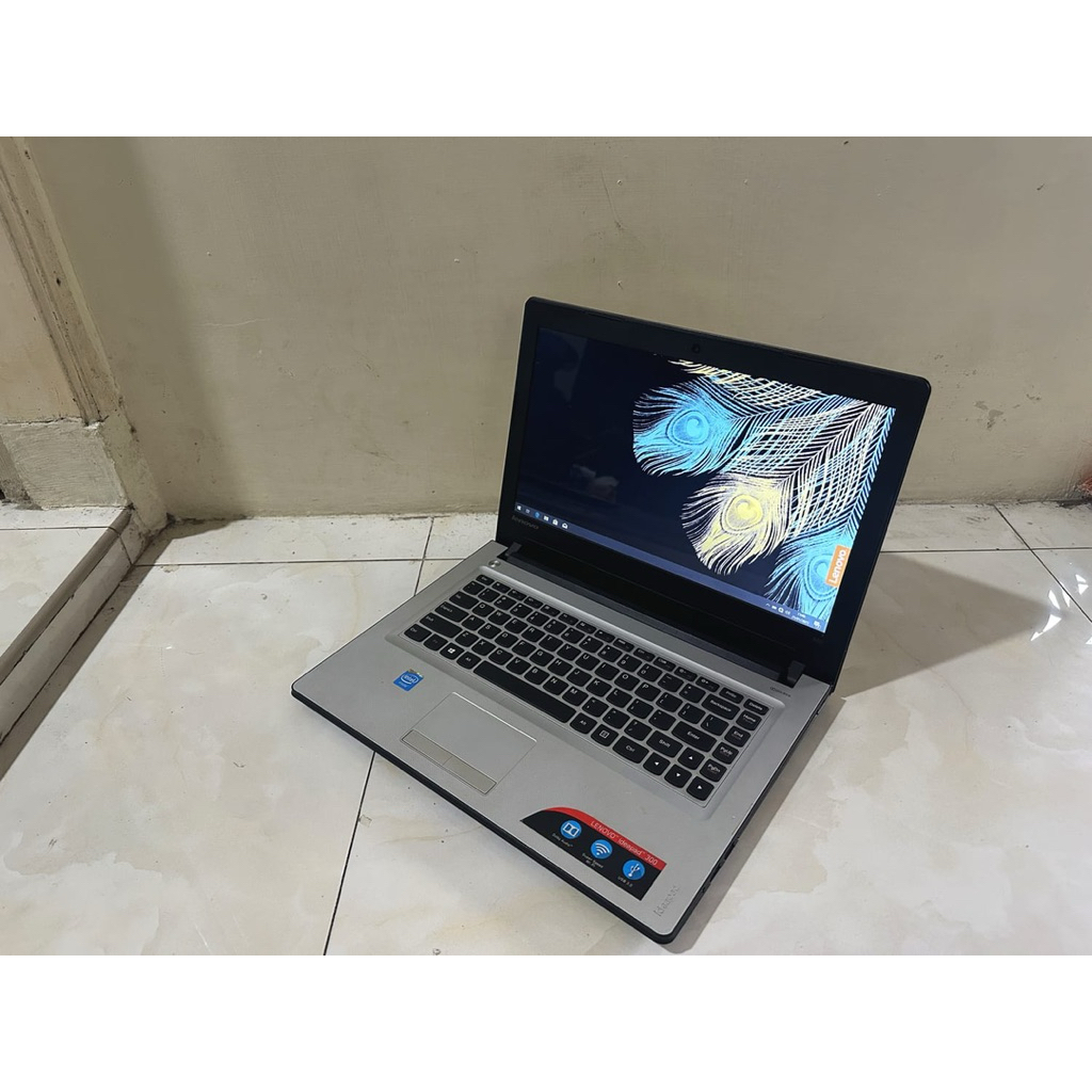 [LAPTOP 1JUTAAN] Lenovo 300