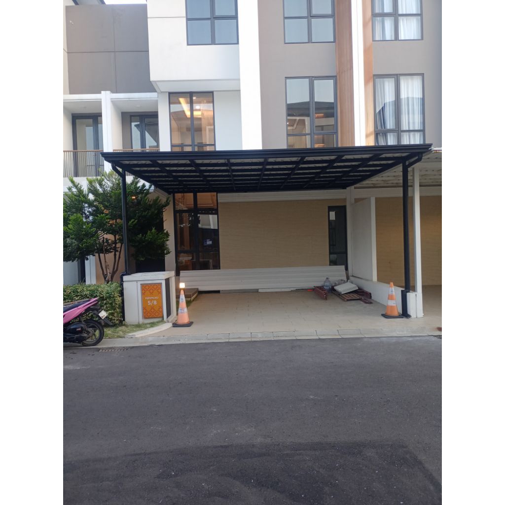 kanopi propil atap alderon putih minimalis