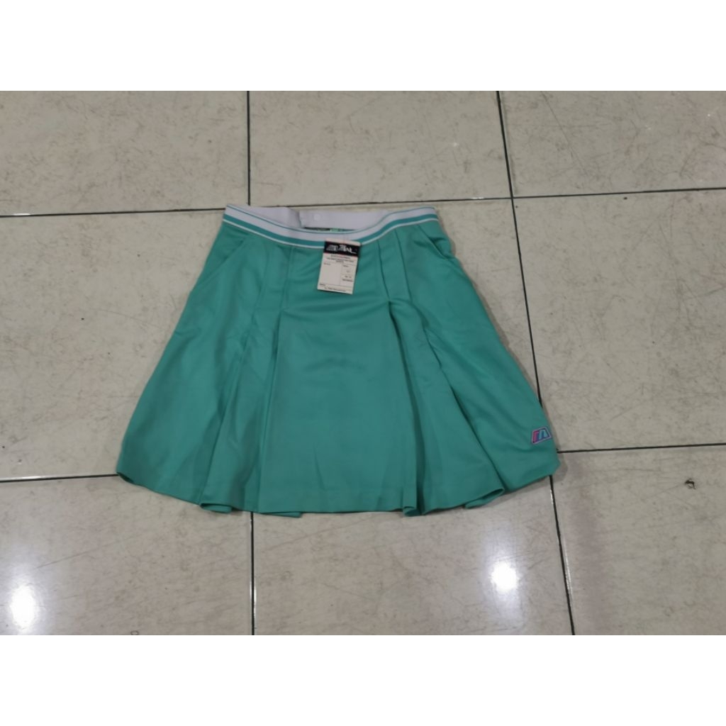 Rok olahraga tenis mail hijau tosca