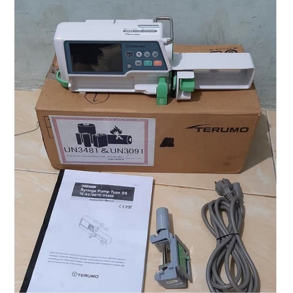 syringe pump terumo ss700 baru/ Syringe pump te ss700