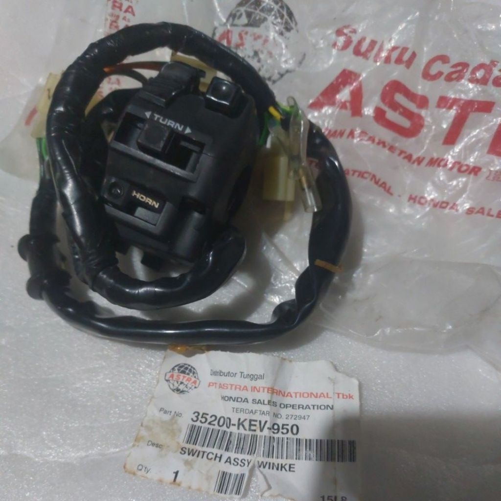 switch handle assy winke holder saklar kiri supra old 35200-KEV-950