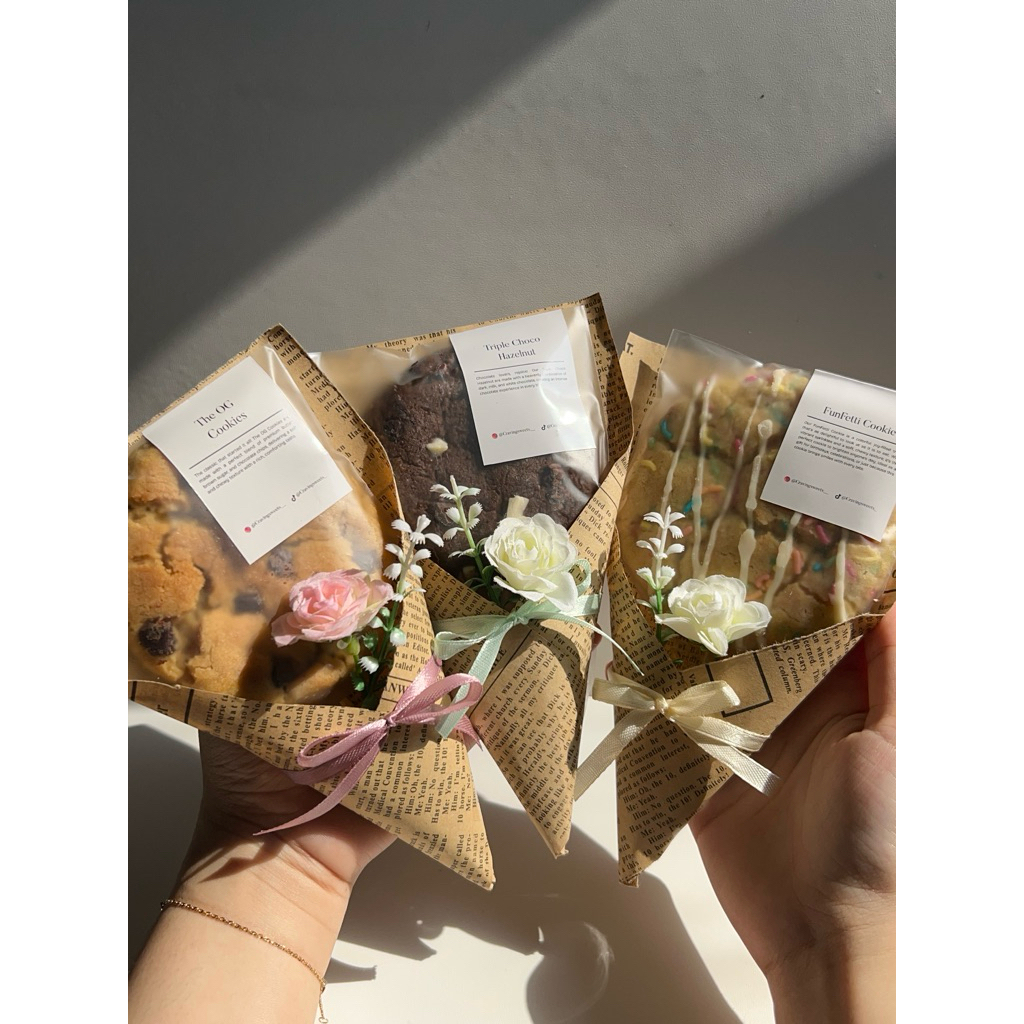 

MINI BOUQUET Soft Baked Cookies by Cravingsweets