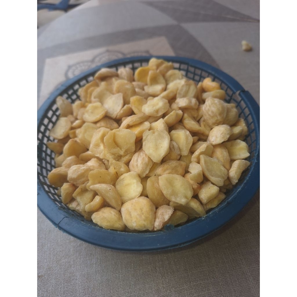 

Kemiri kupas pecahan 1 kg