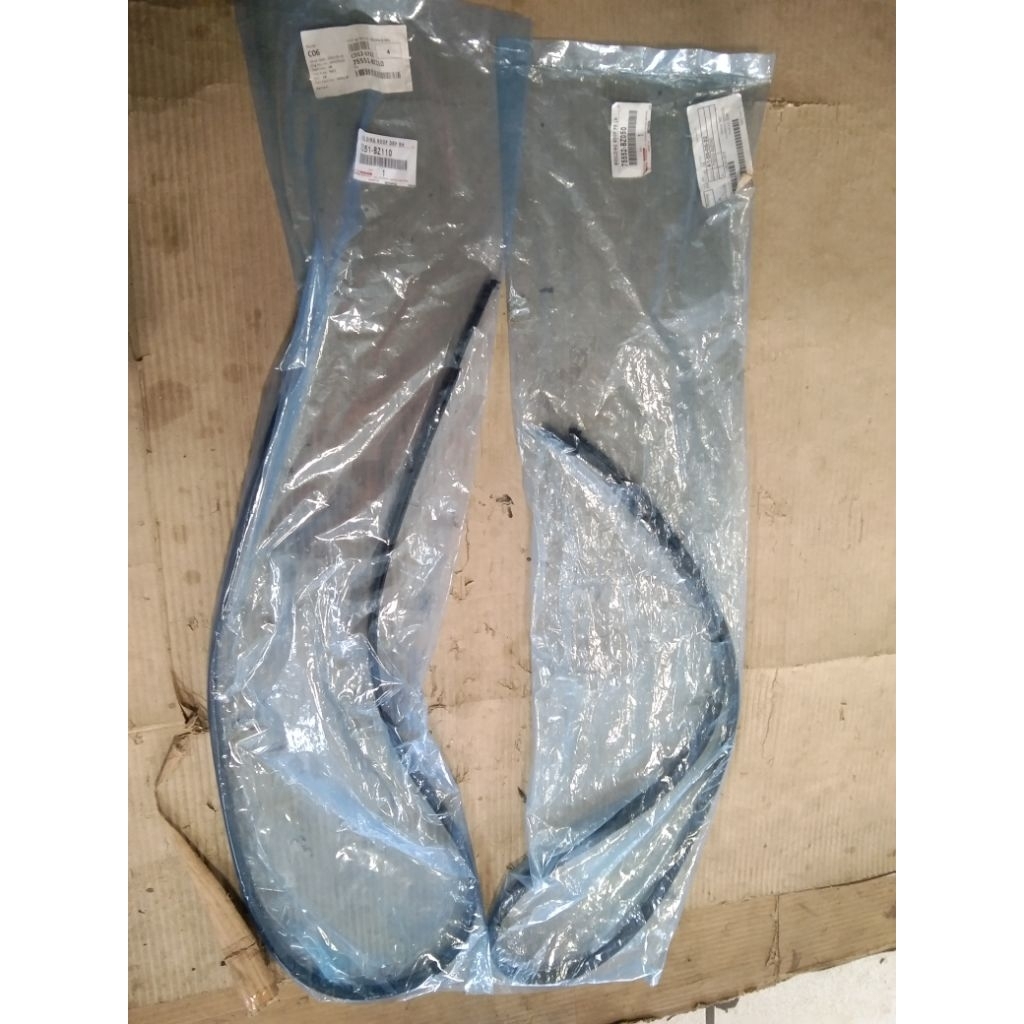 Karet molding roof karet atap agya ayla