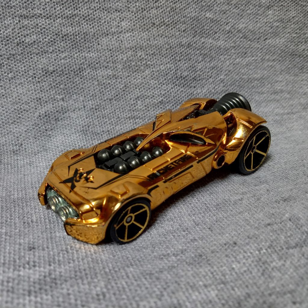 Hot Wheels Rocket Fire Gold