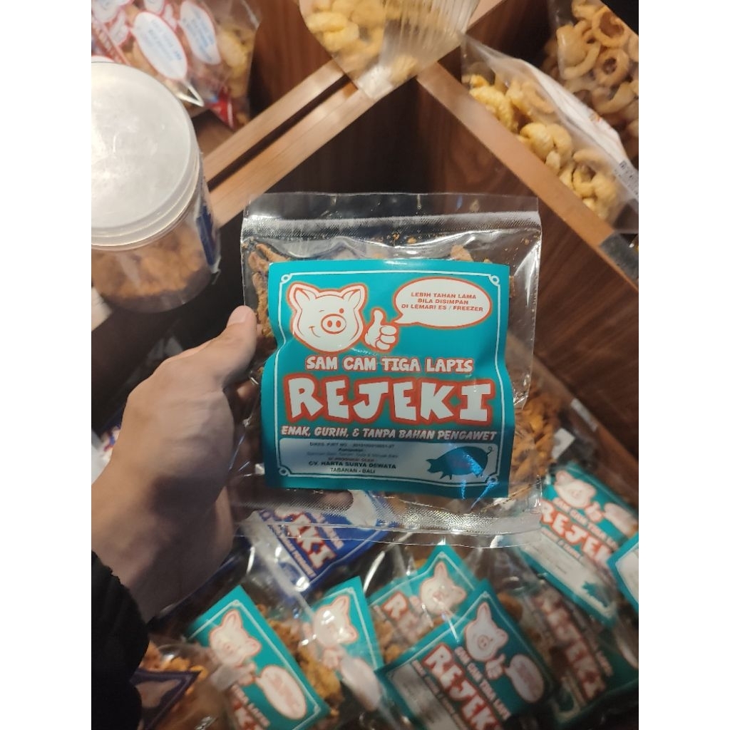 

krupuk Babi Rejeki Samcam 3 Lapis 70 Gr