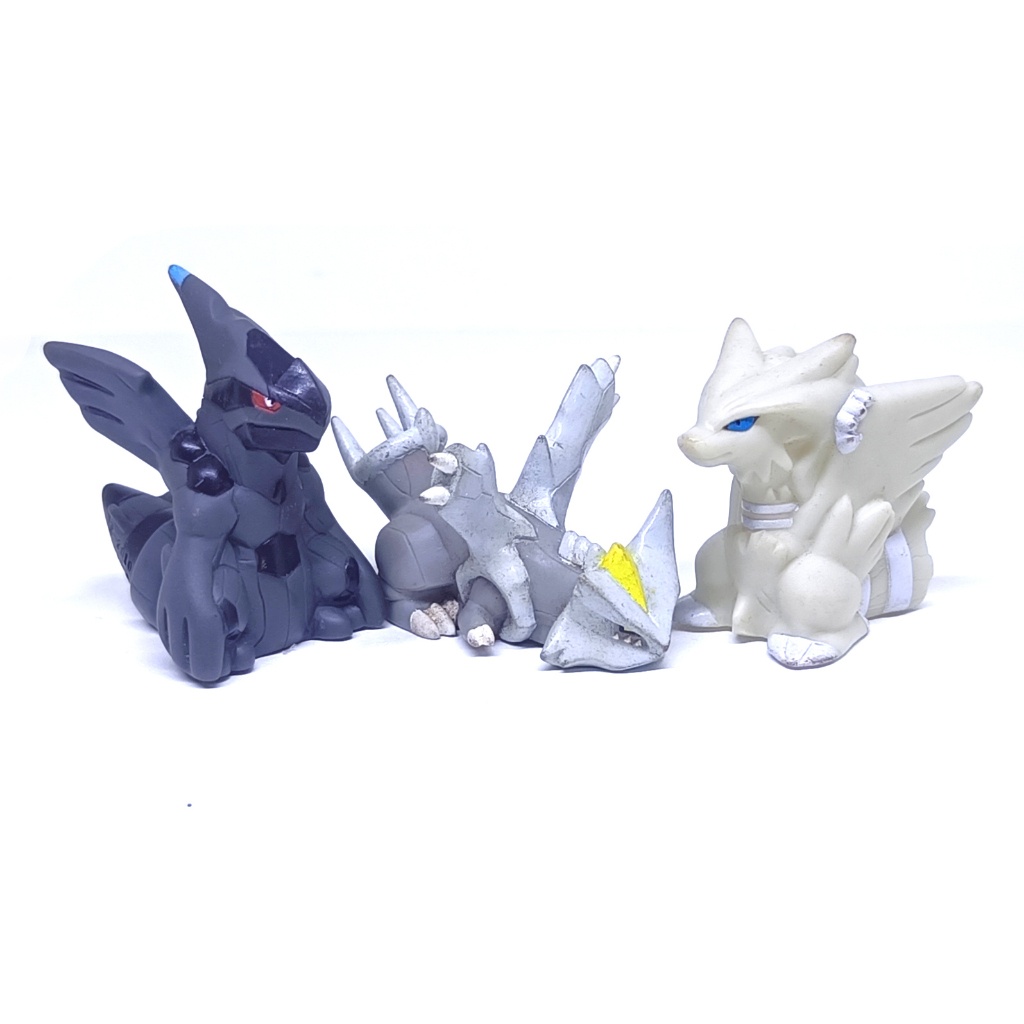 Pokemon BANDAI Kids Figure Set - Zekrom, Reshiram & Kyurem (Pajangan / Finger Doll / JP Rare)