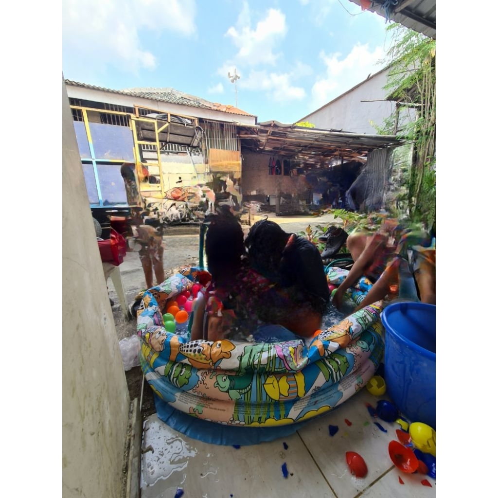 Kolam Renang Balon anak