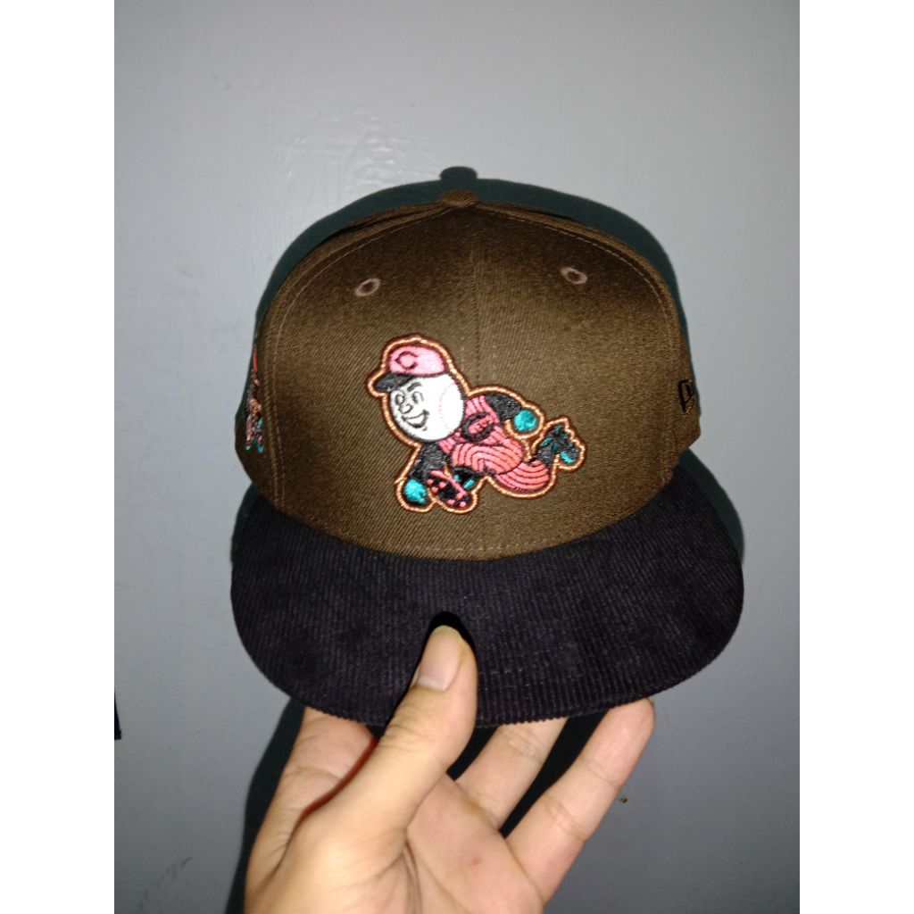 topi snapback new era