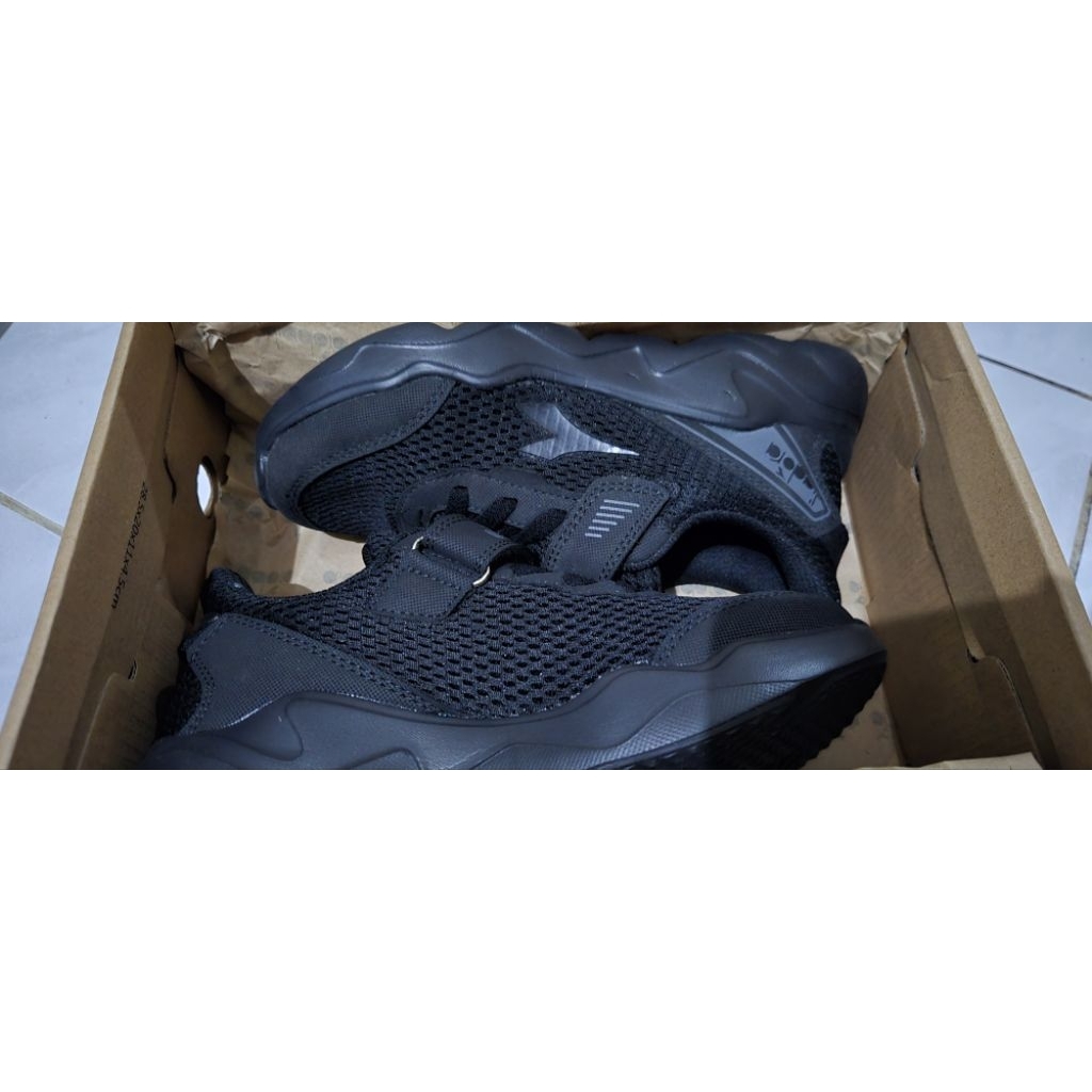 sepatu sekolah anak diadora
