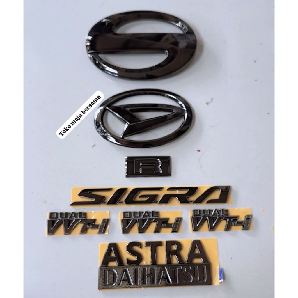 emblem  dan logo depan belakang mobil sigra black chrome