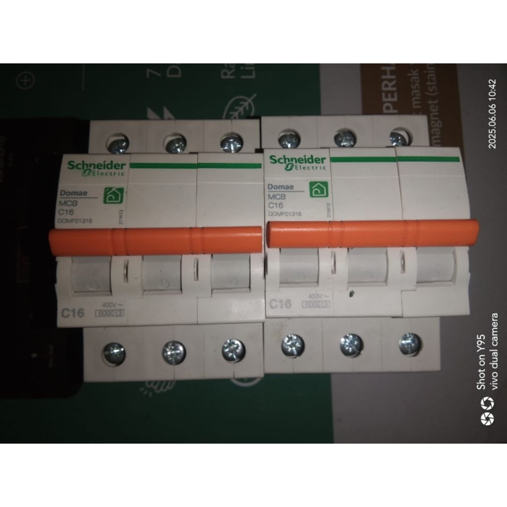 MCB SCHNEIDER C-16