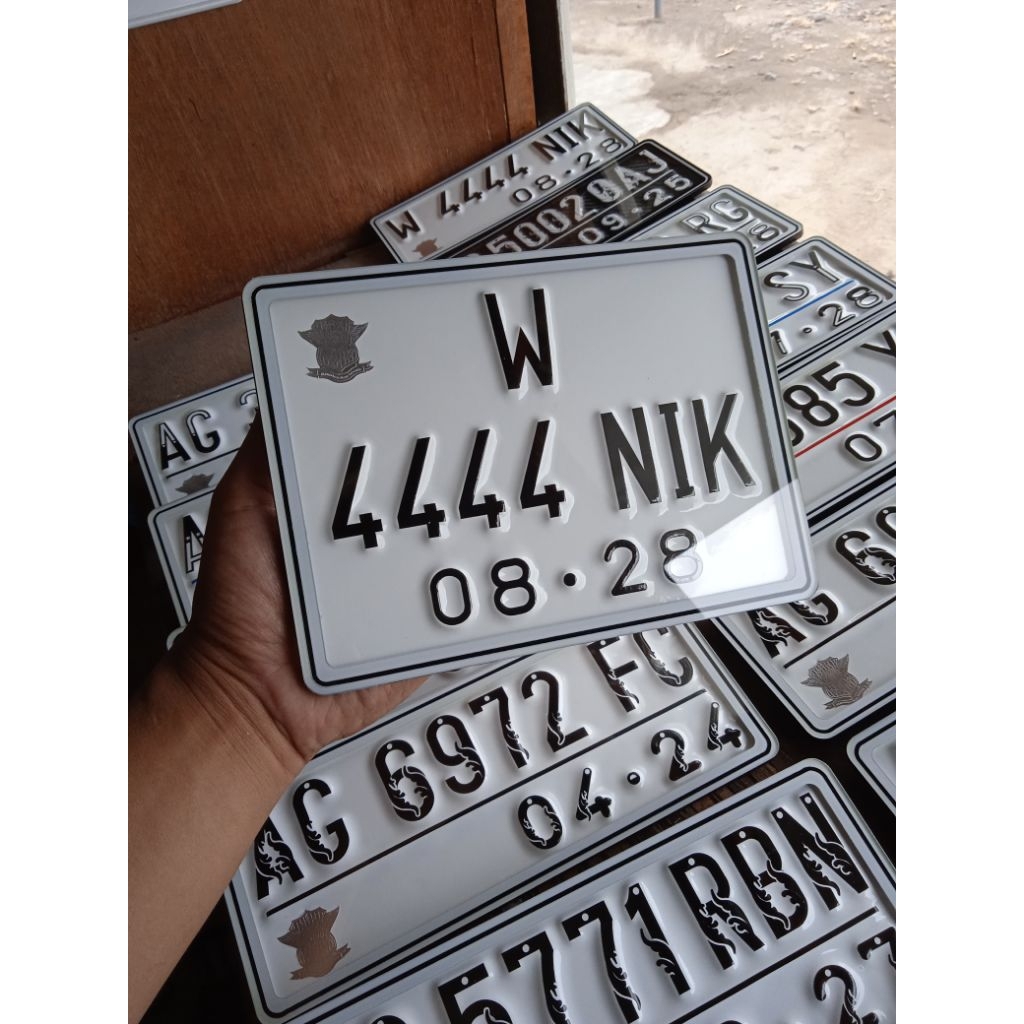 PLAT NOMOR MOTOR VESPA MATIC LAPIS MIKA