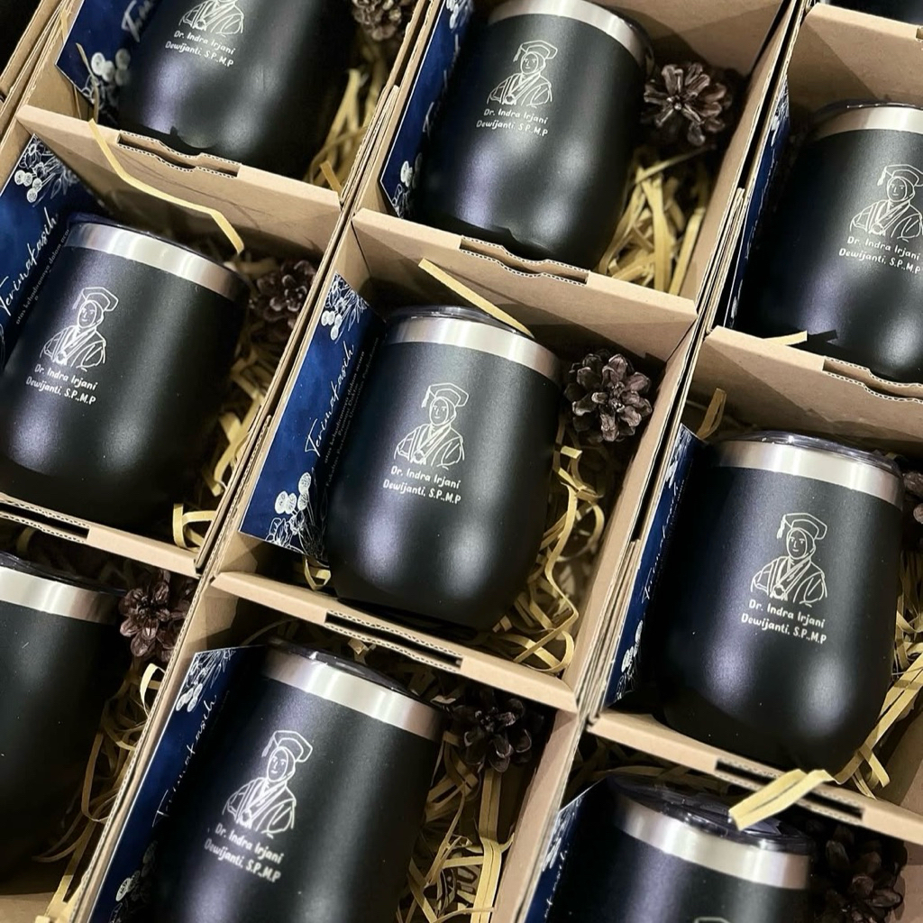 

Hampers Mug Egg Stainless dan Handuk muka Bordir