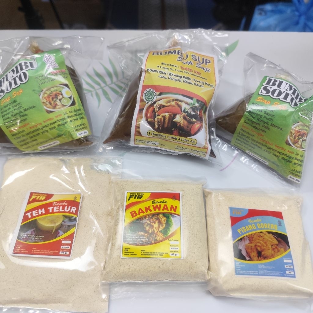 

Bumbu Soto, Rendang, Bakwan, Pisang Goreng, Teh Telur Toko Fir
