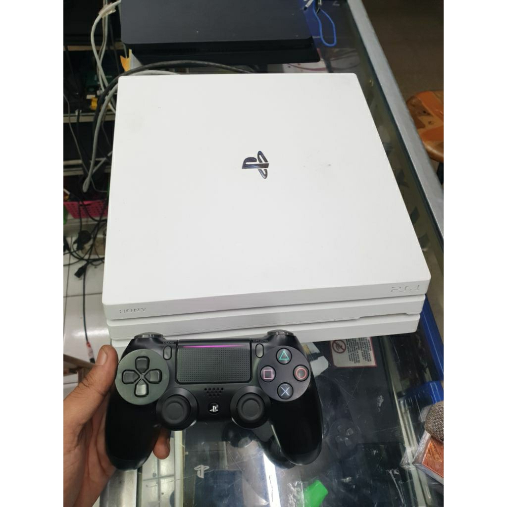 Ps4 pro 1TB original fw terbaru 12.50