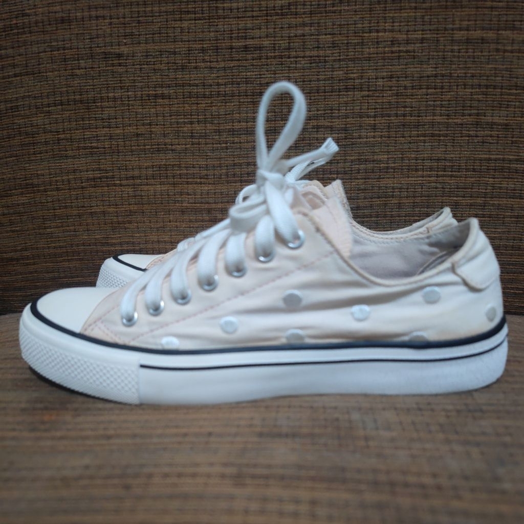 preloved sepatu wanita pull&bear size 38