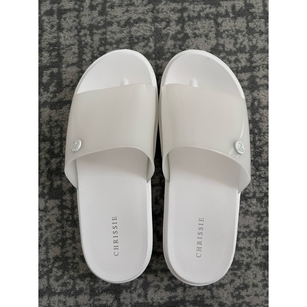 Preloved Sandal jelly Merk Chrissie (Payless) - White Size 38