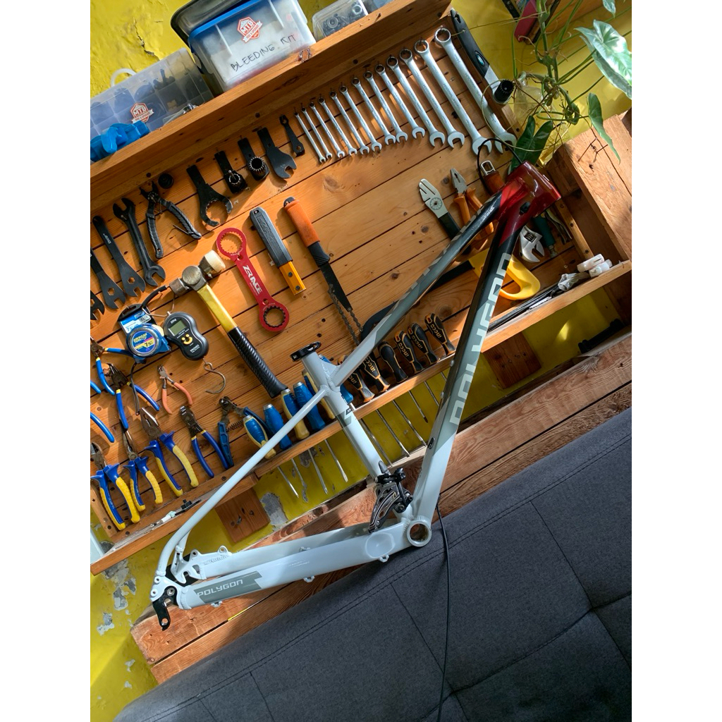 frame polygon xtrada5