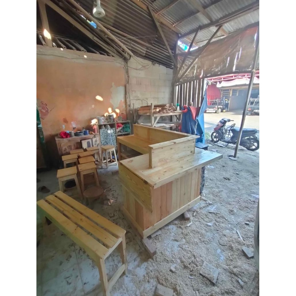 meja bar/meja kasir warkop bahan jati Belanda