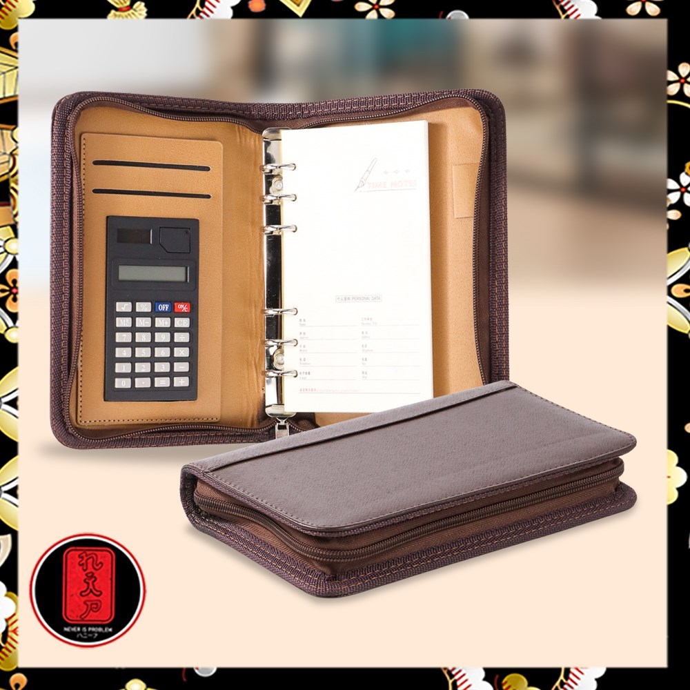 

Buku Catatan Note Cover Kulit Sintetis dengan Kalkulator - Y8302 - Brown
