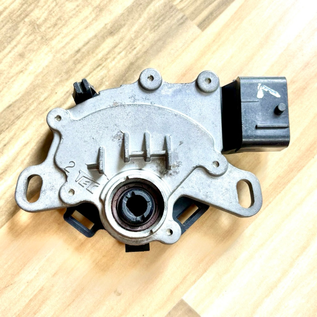 switch selector inhibitor metic honda accord mobilio civic asli