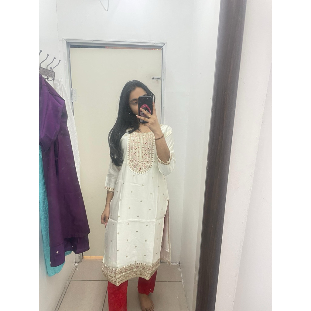 atasan tradisional india promo warna putih dan ungu atasan Baju india + atasan Aliya bath / baju Ind