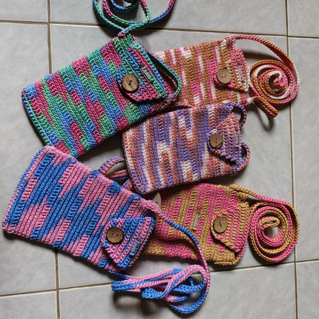 RAJUT LUWIS - Tas Rajut - Tas selempang - Tas hp - 100%buatan tangan