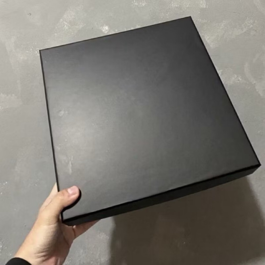 

hardbox Hitam Tutup Pisah 17x17x4