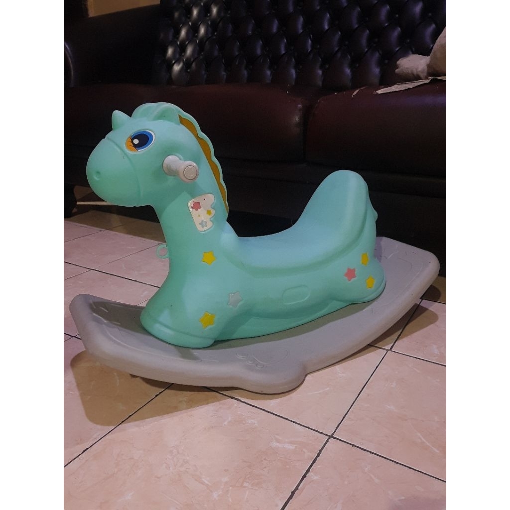Kuda Kudaan Anak Plastik