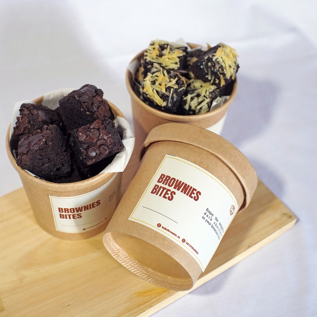 

Bakebrownie Fudgy brownies bites coklat nyoklat banget (dark chocolate) kemasan cup