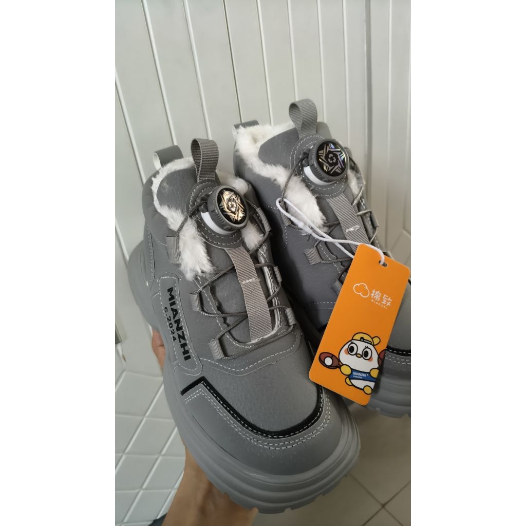 Sepatu Fashion Grade B by Lavie.stuff