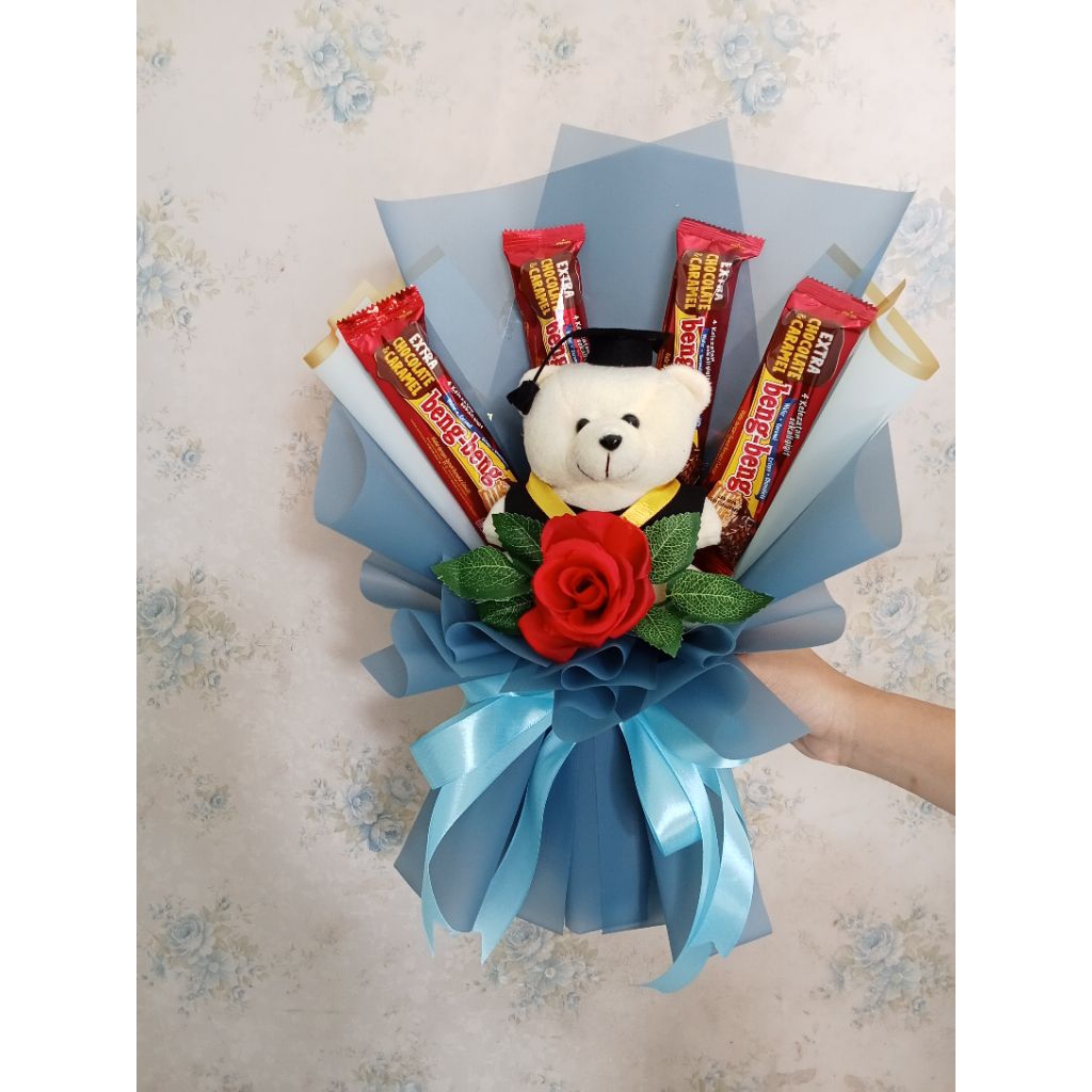 

bucket boneka wisuda snack