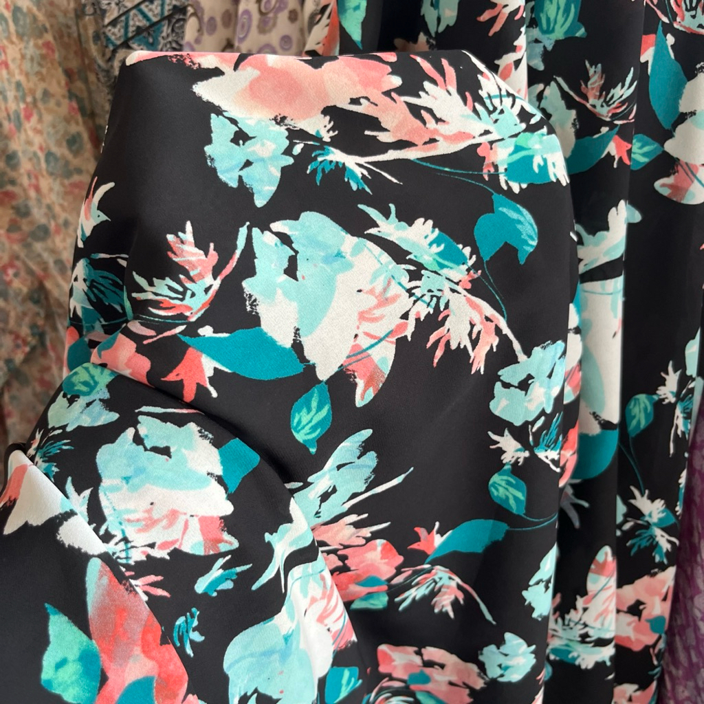 kain lady zara motif bunga / kain zara crepe motif bunga