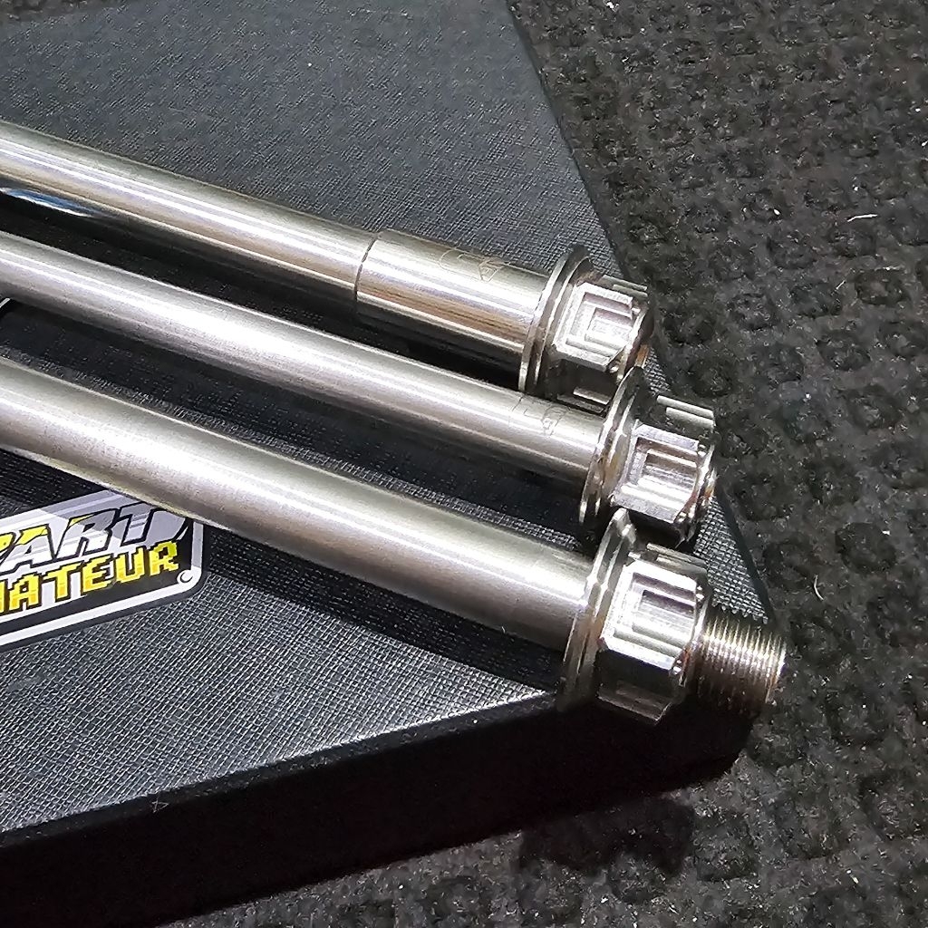 As roda ONE B belakang Kawasaki Kaze ninja stenlis as arm as roda 15mm stainless as arm stainless