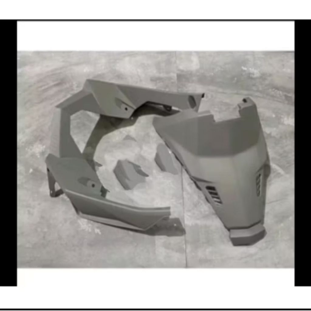 garnish bawah lampu depan Vario 150 old carbon kevlar asli