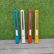 

DELI - PISAU KECIL / PISAU PEMOTONG / CUTTER MINI E2025