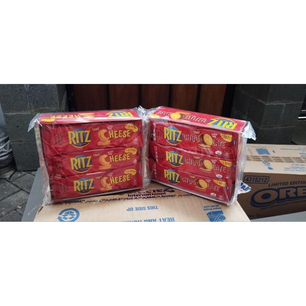 

RITZ LUP CHOCOLATE / STOBERI 1 BOX ISI 12 @27GR