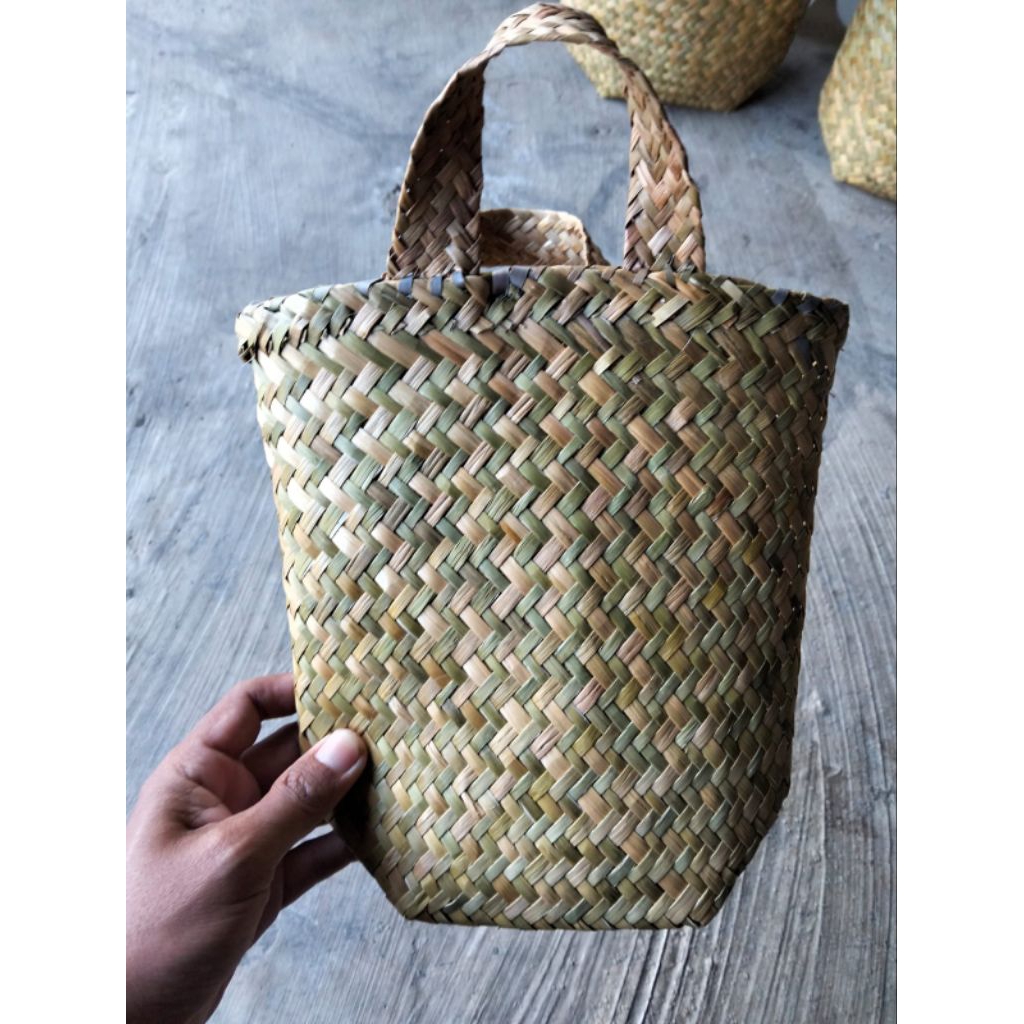 

HAMPERS PURUN S 20x20