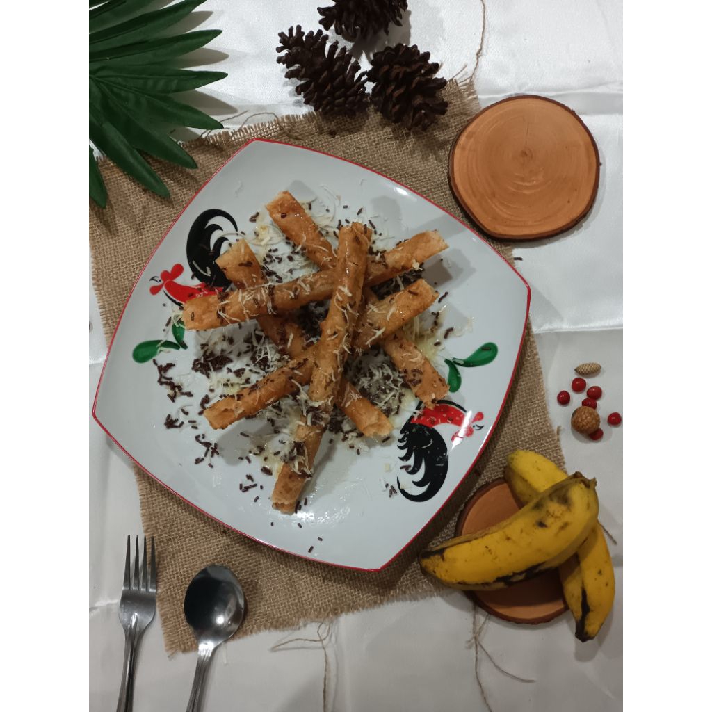 

CRISPY PISANG - BANANA - ROLL ADUHAI