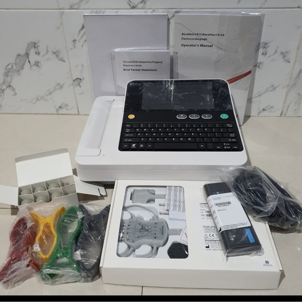 MINDRAY Ecg 12 Channel Beneheart R12 Mindray / EKG 12 Lead Beneheart R12 Mindray