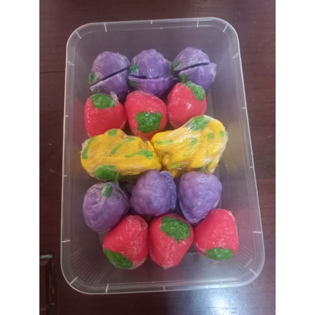 

Coklat mini karakter buah halal enak tidak enek isi 30