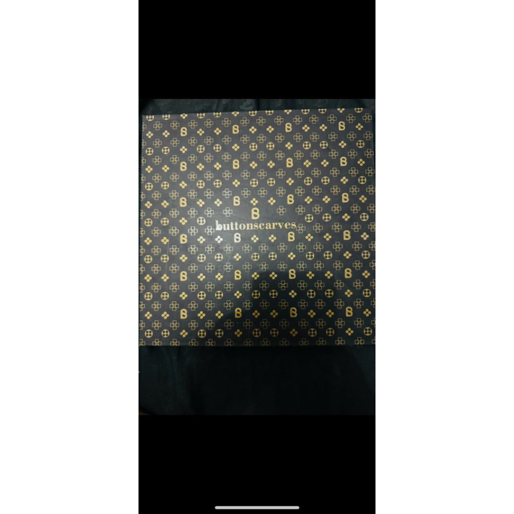 Lavish monogram silk XL