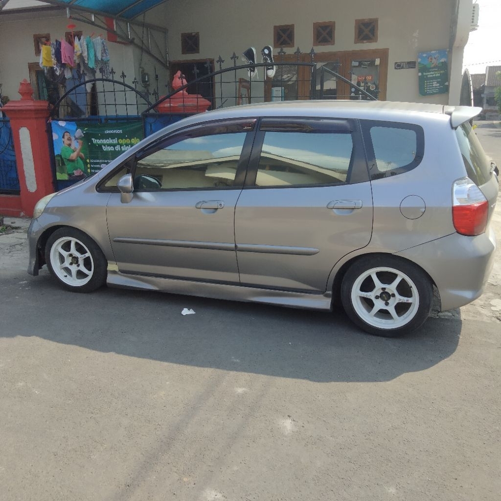 bumper depan dan Bodykit samping jazz gd 3 model mugen pro