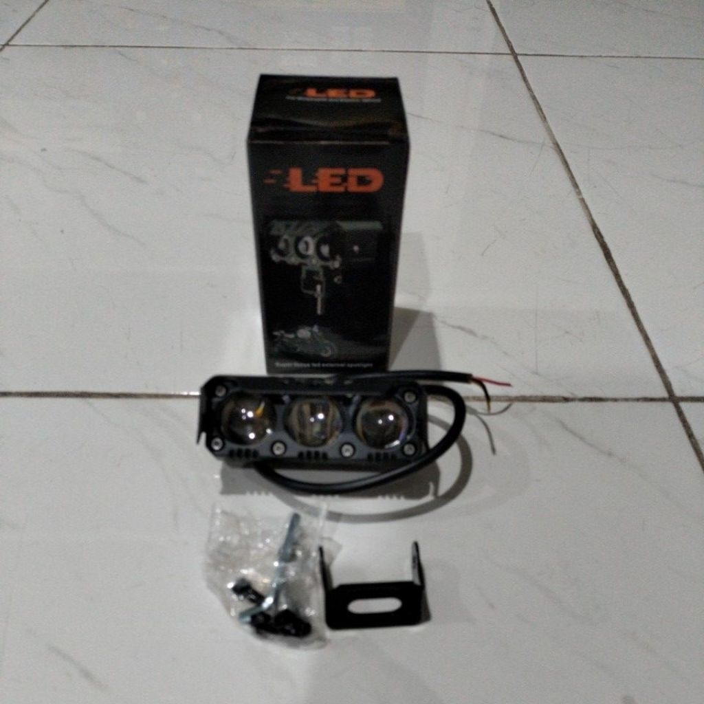 lampu tembak laser LED 3mata super terang HI-LOW putih - kuning buat motor dan mobil