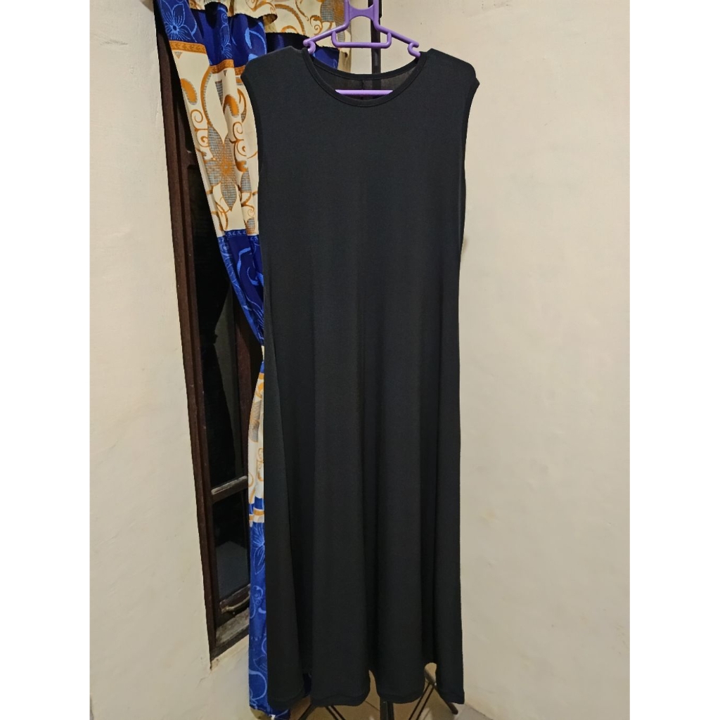 [PRELOVED] Inner Dress Wanita Polos Tanpa Lengan