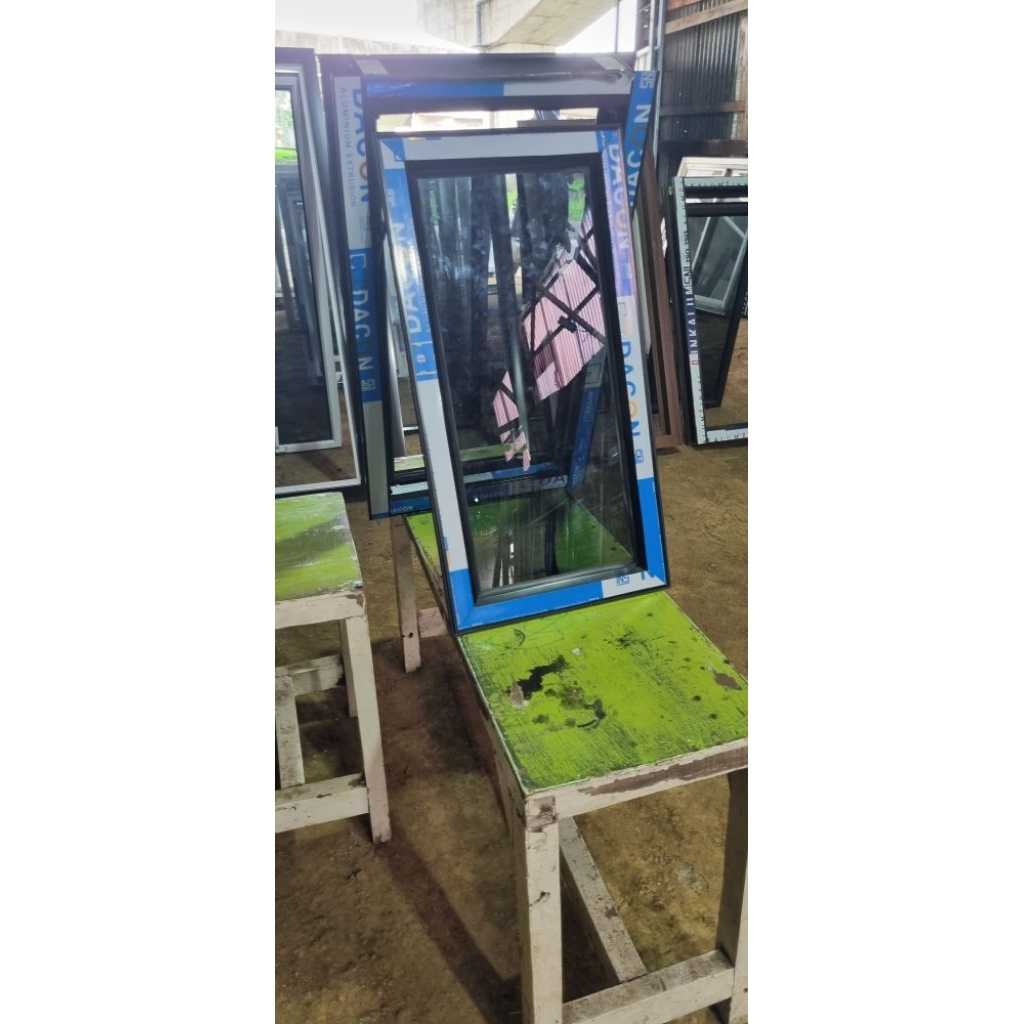 kusen Jendela single aluminium minimalis