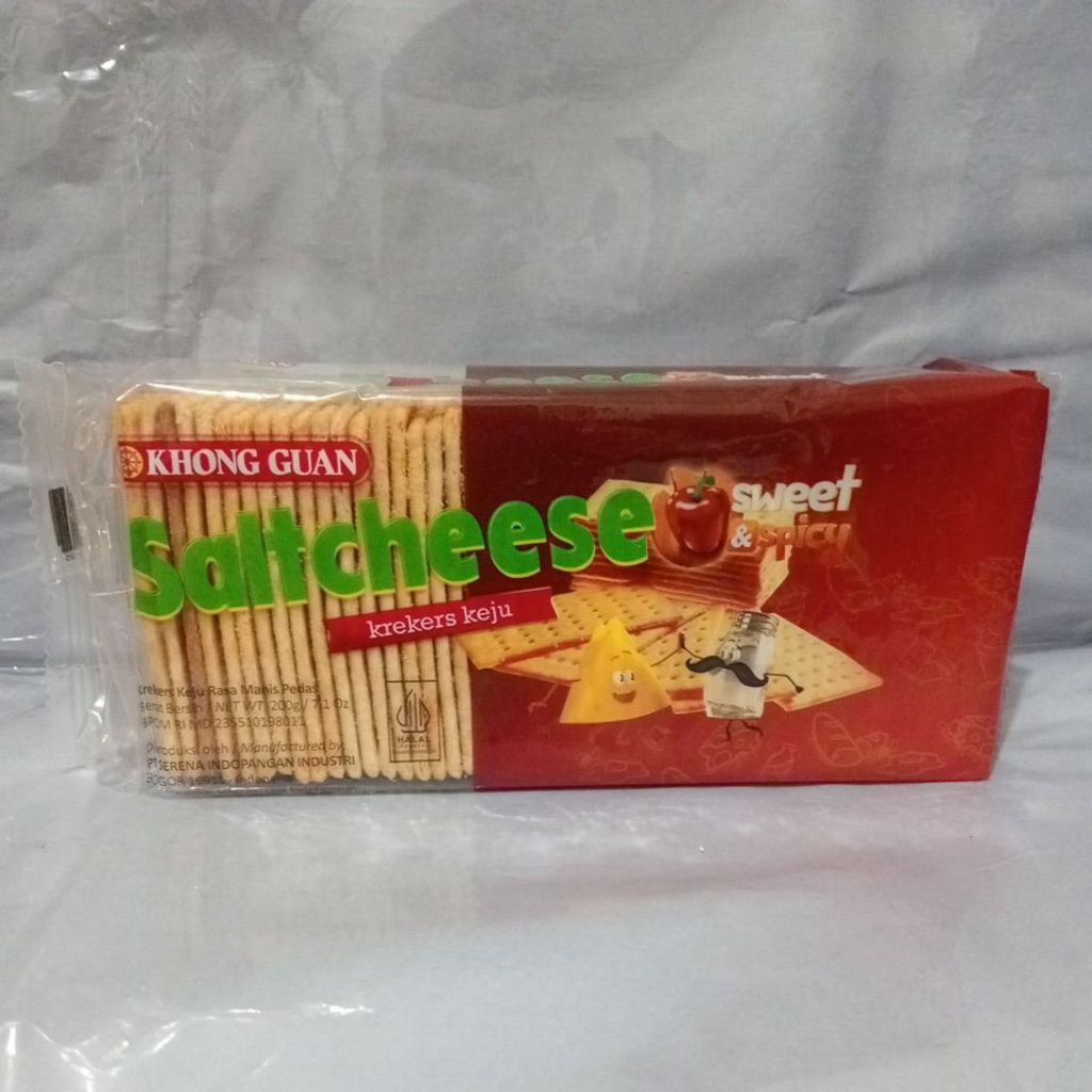 

Khong Guan Saltchesse Krekers Keju Sweet & Spicy 200g