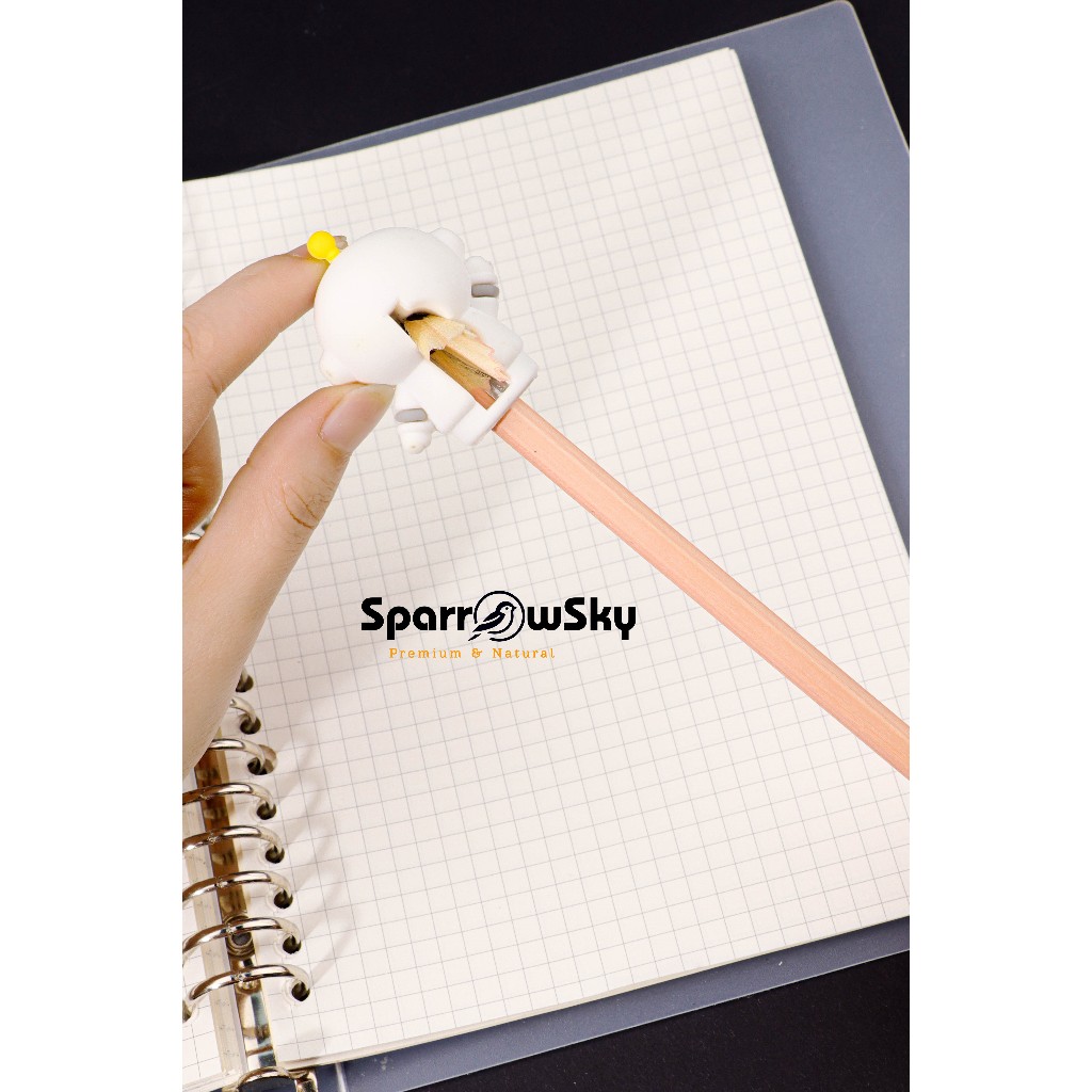 

SPARROW Rautan Pensil / Pencil Sharpener / Alat Tulis Karakter Lucu Cantik ASTRONAUT (7960)