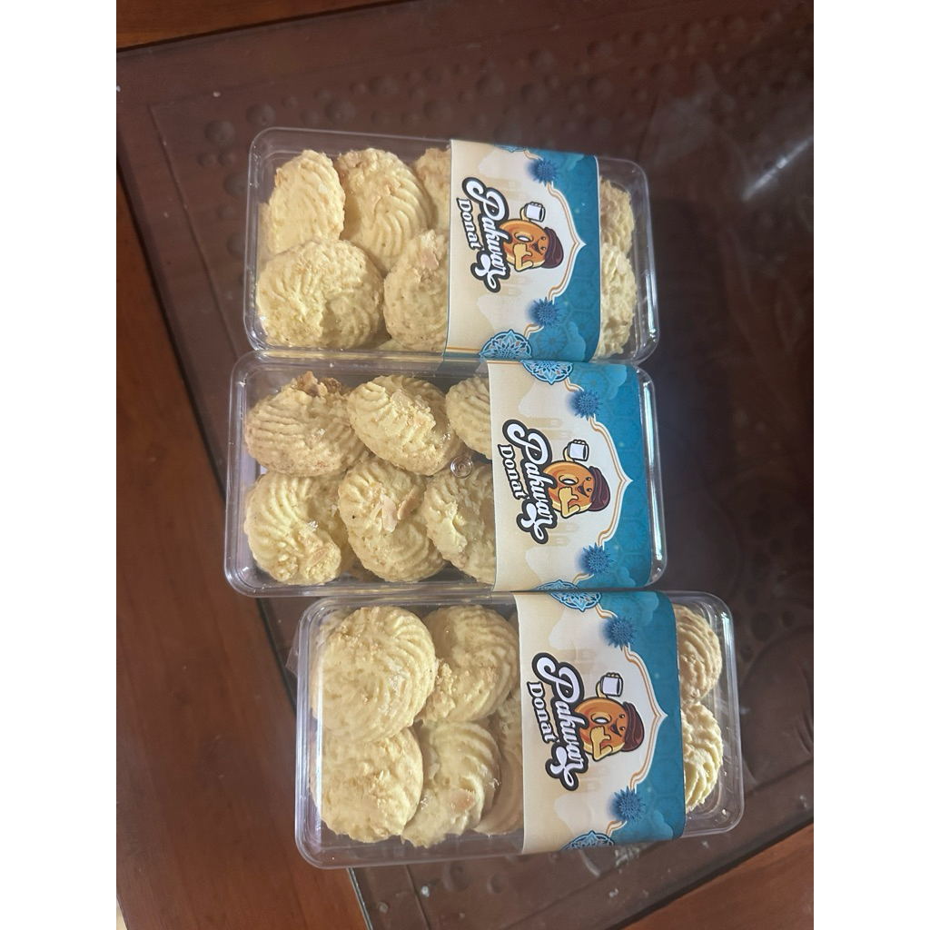 

Kue Kering Sagu Keju Edam
